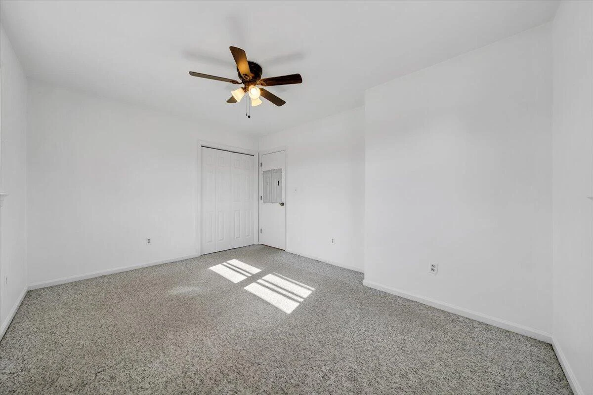 5813 Wayburn DR - Photo 37