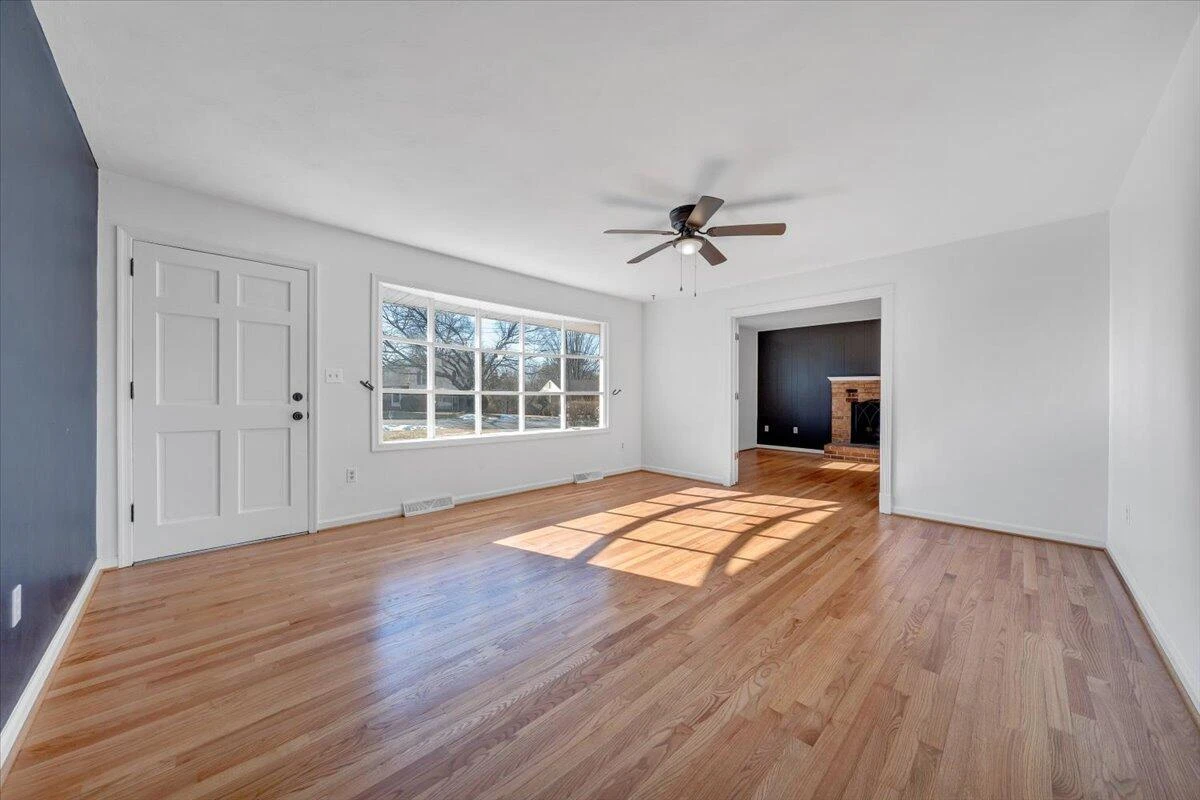 5813 Wayburn DR - Photo 9