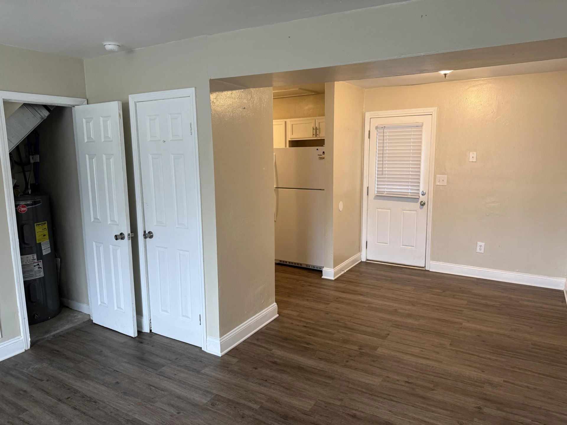 1634 Eastern AVE NE - Photo 11