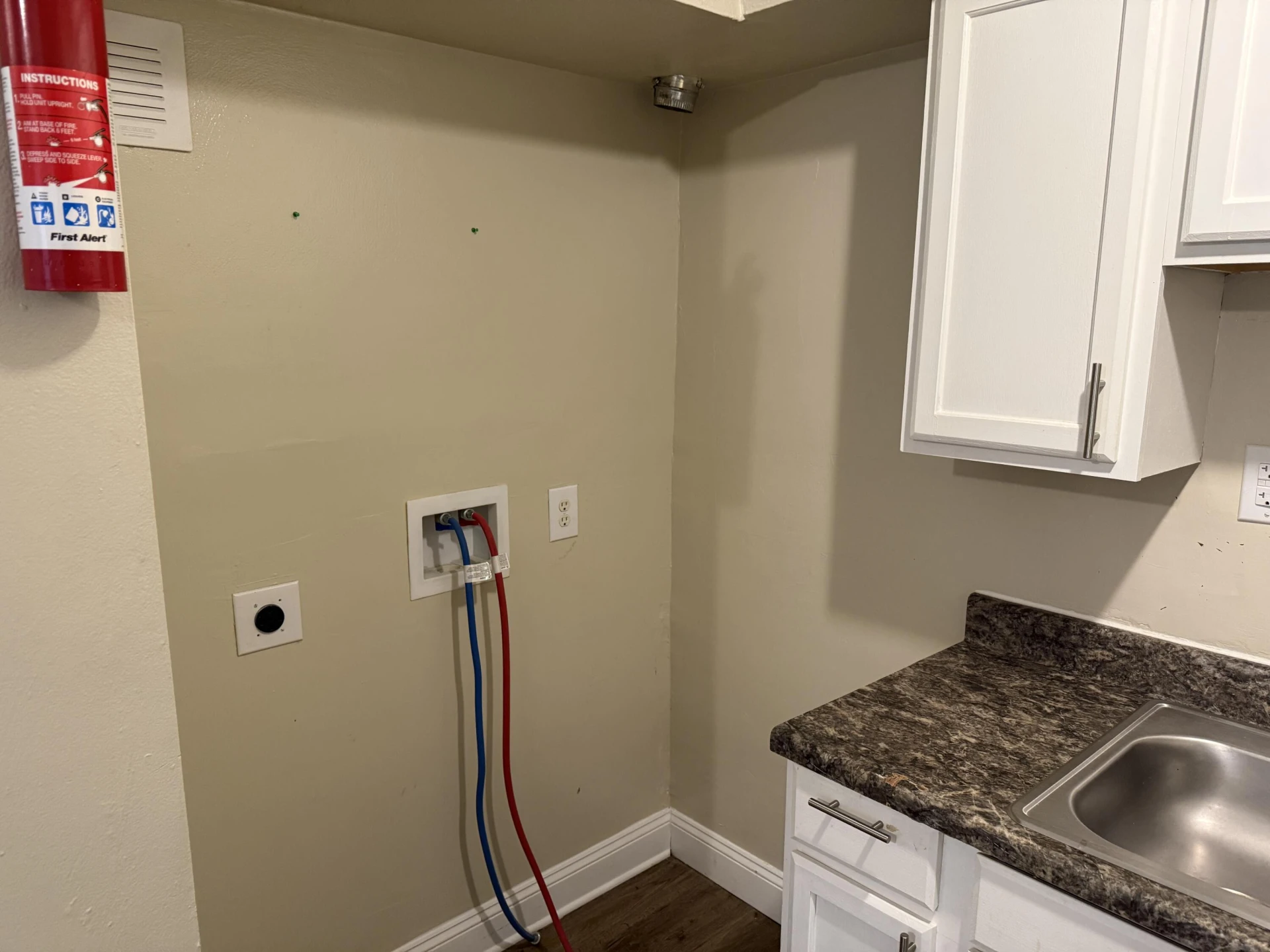 1634 Eastern AVE NE - Photo 13