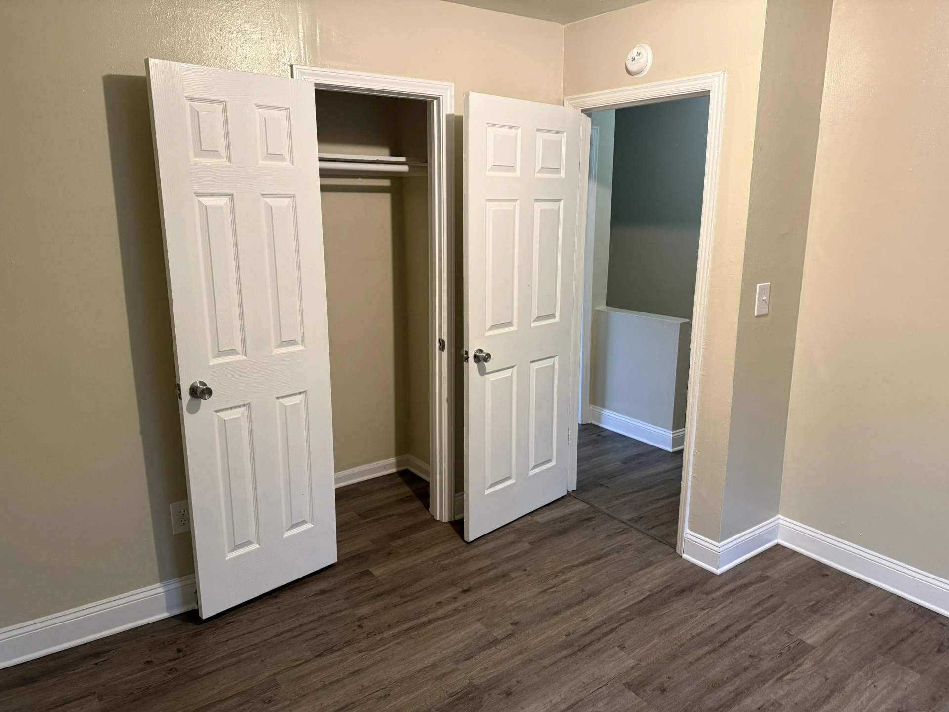 1634 Eastern AVE NE - Photo 16