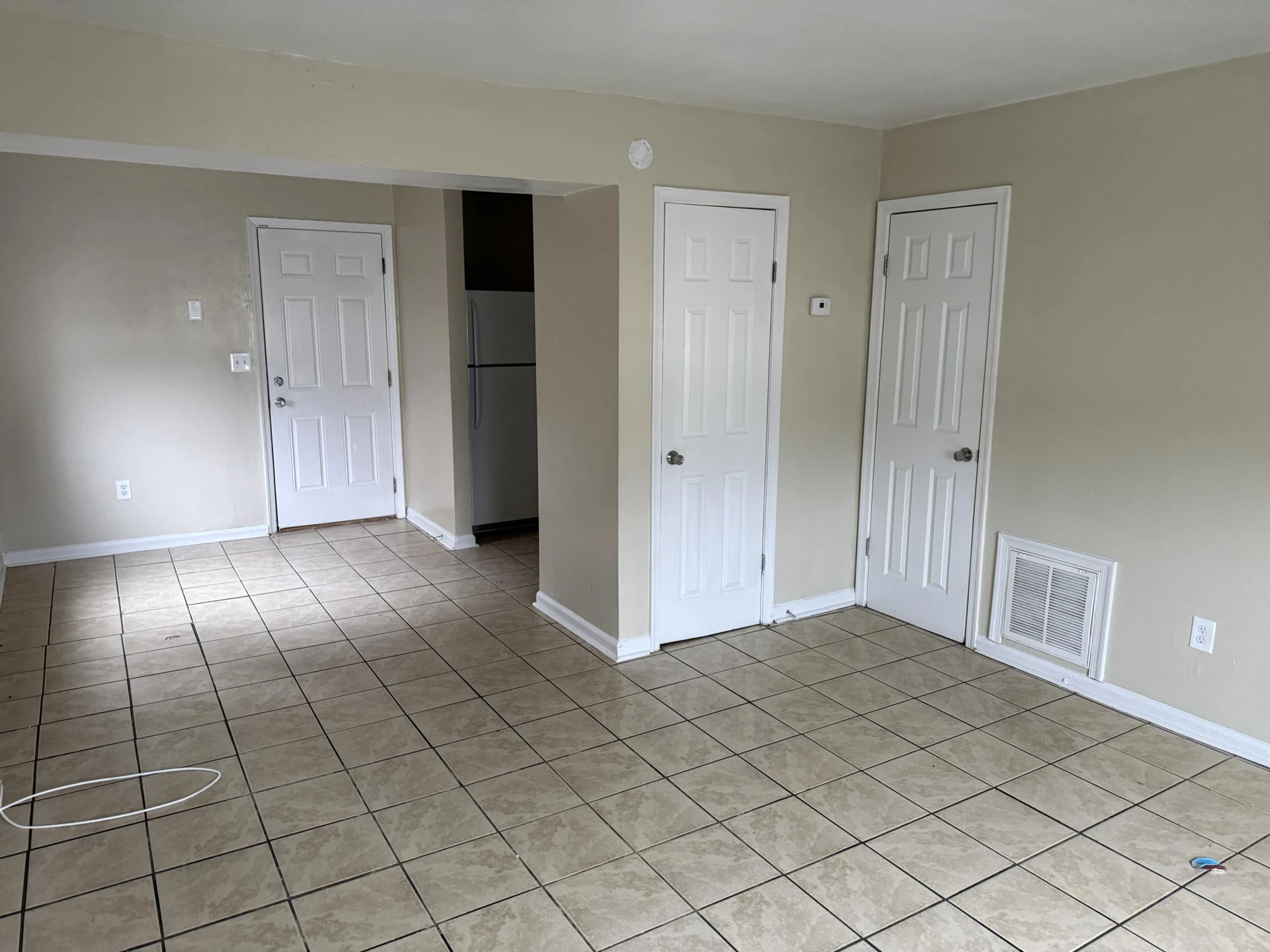 1634 Eastern AVE NE - Photo 3