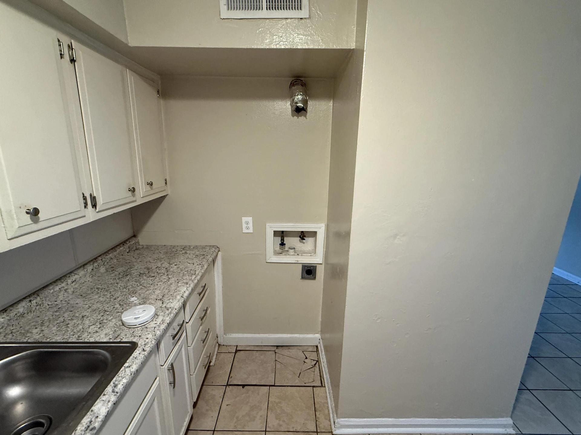 1634 Eastern AVE NE - Photo 6