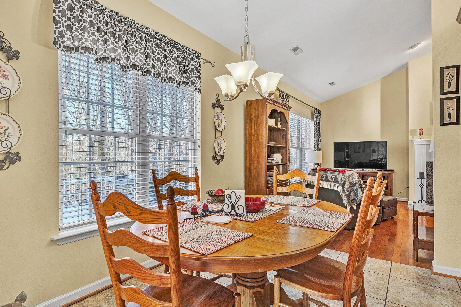 1576 ROSEWALK LN SE - Photo 12