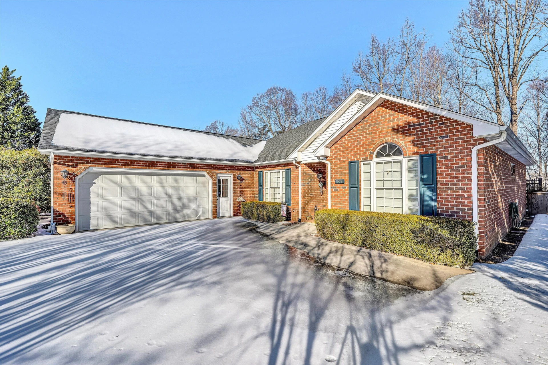 1576 ROSEWALK LN SE - Photo 3