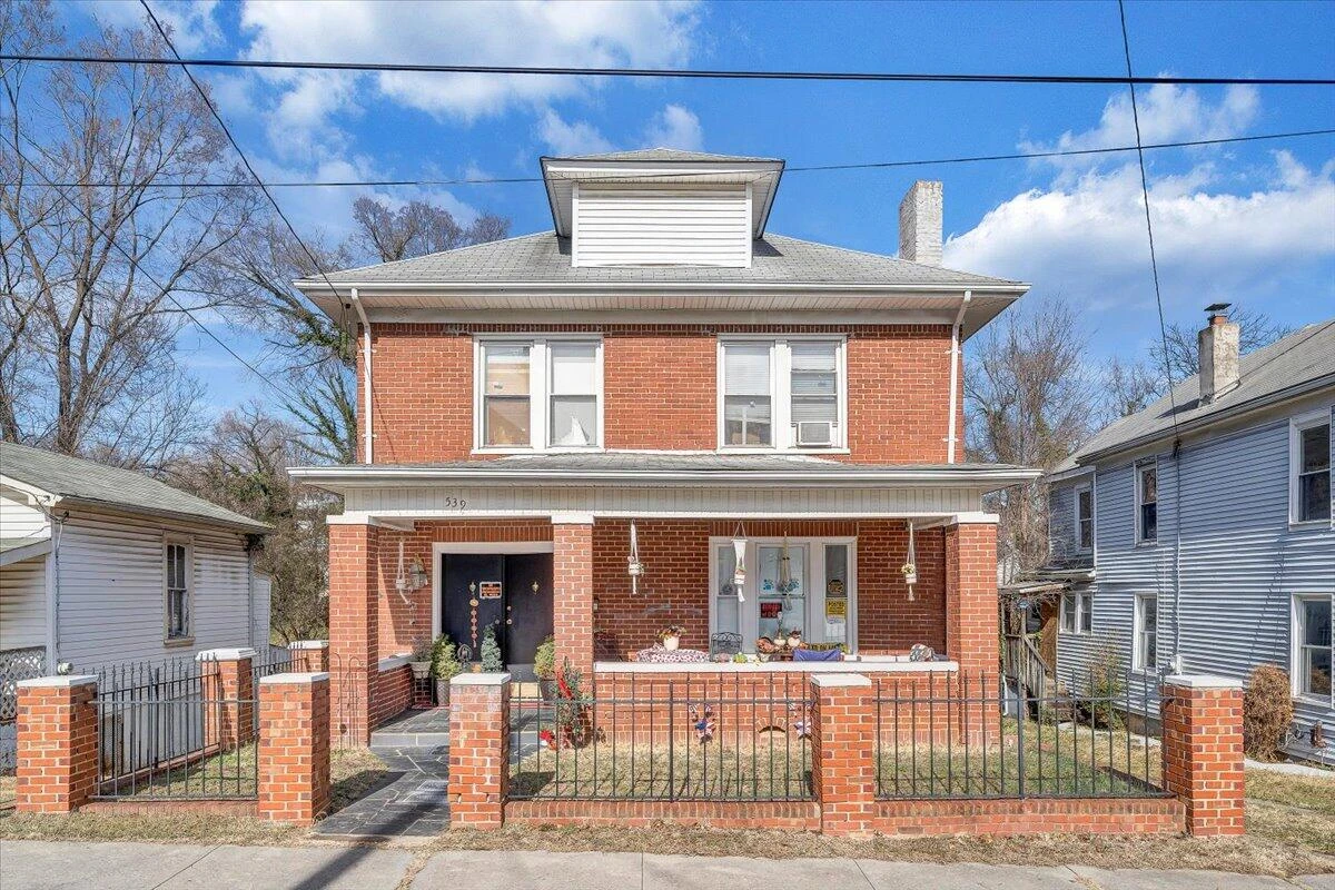 539 Rutherford AVE NW