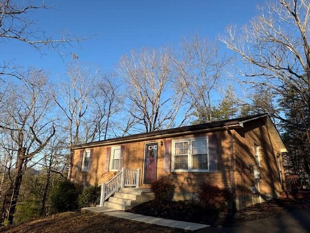 6331 MEACHAM RD - Photo 2