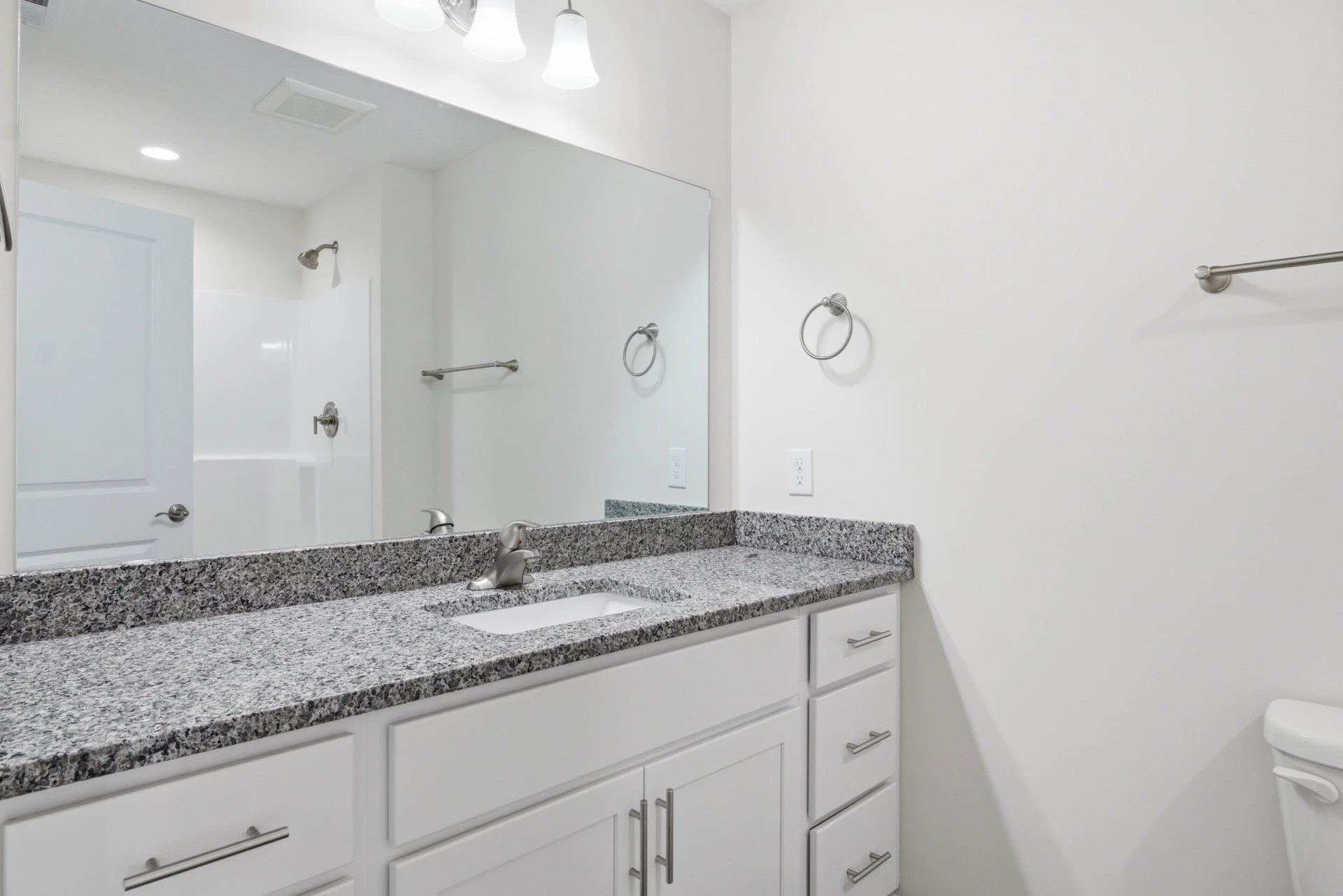 419 N Washington AVE - Photo 17