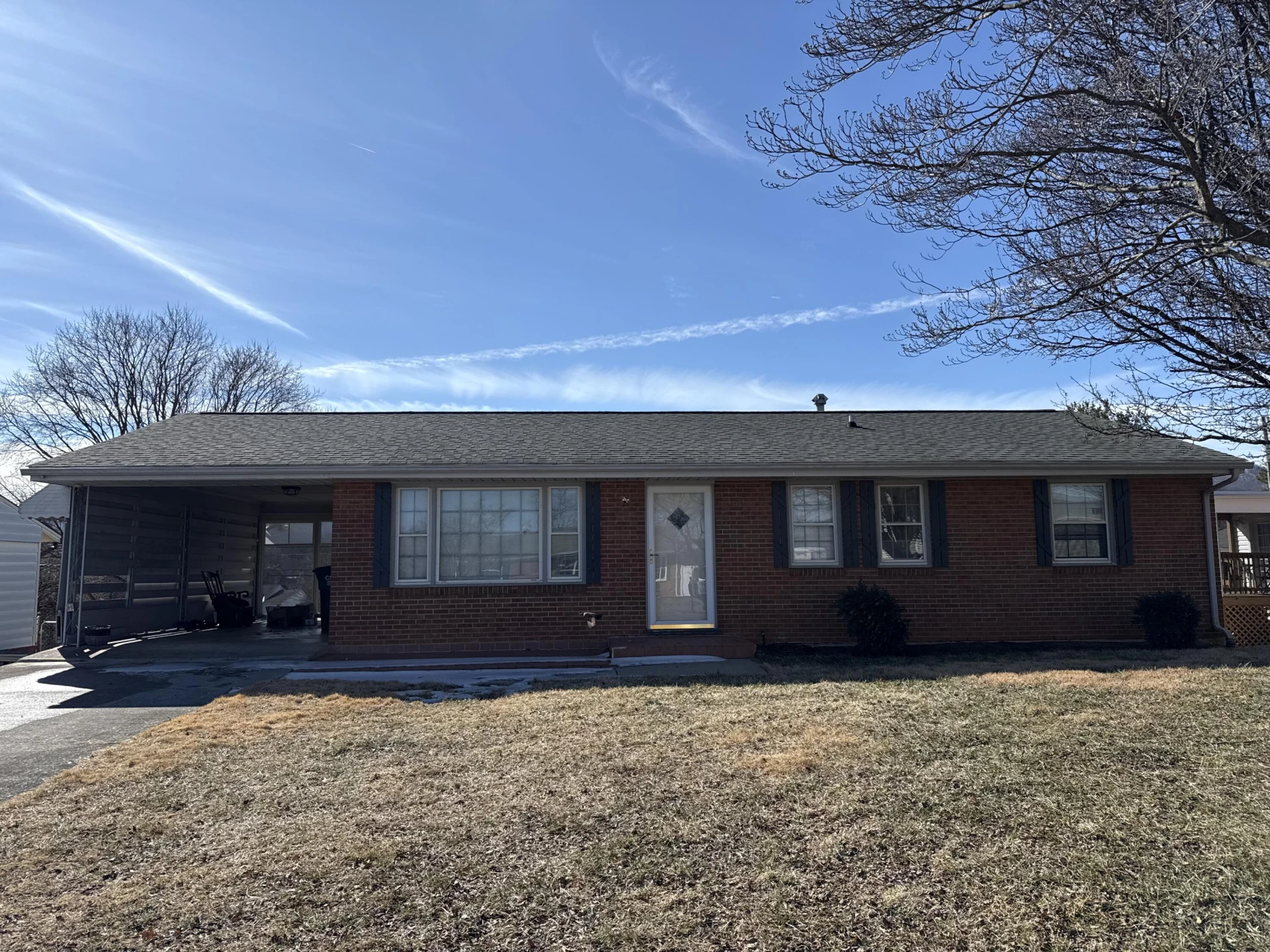 656 PYRTLE DR