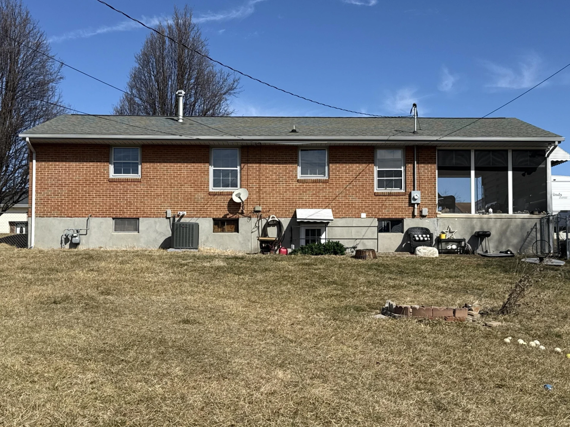 656 PYRTLE DR - Photo 10