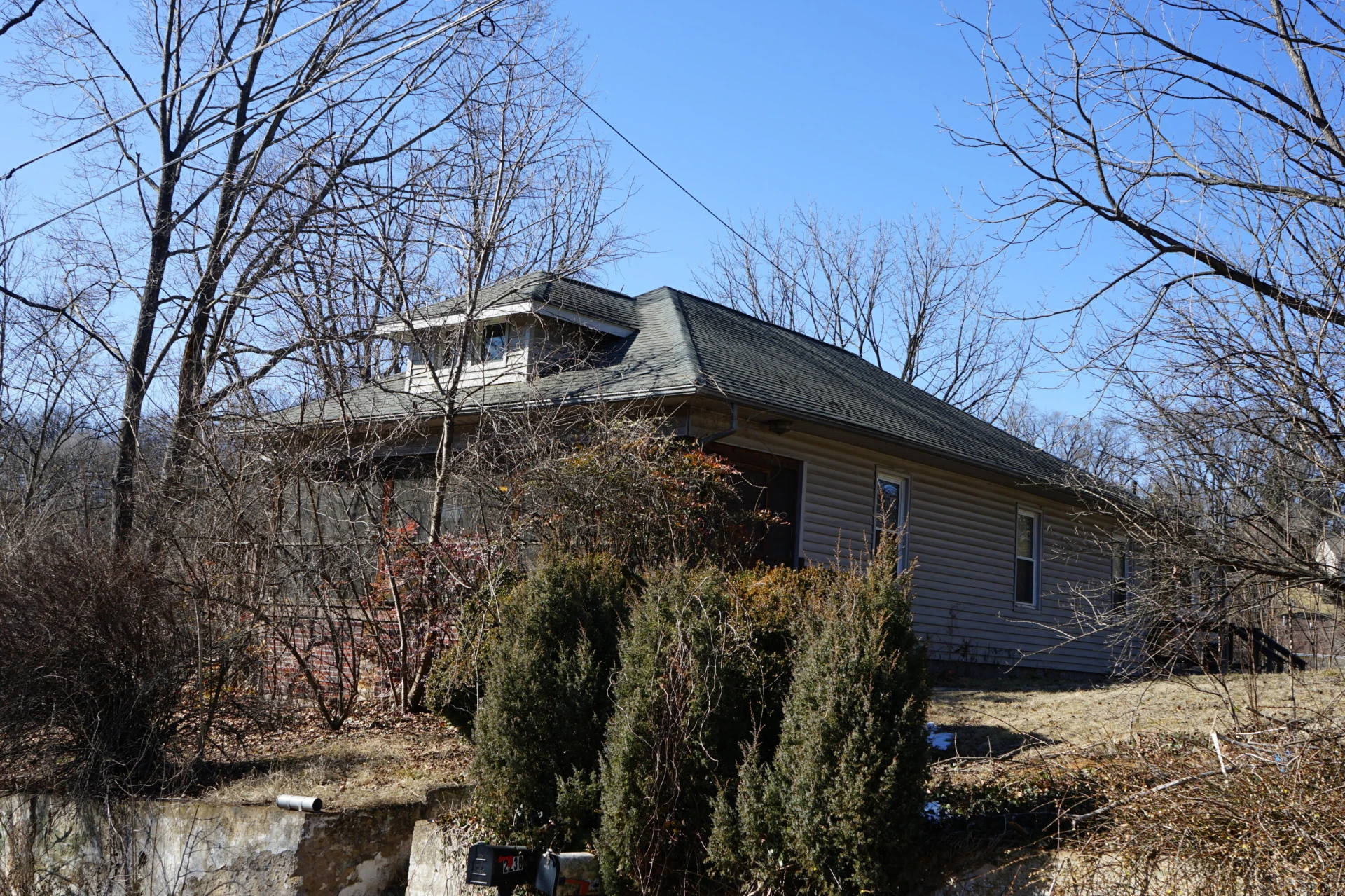 2230 Overlook RD NE