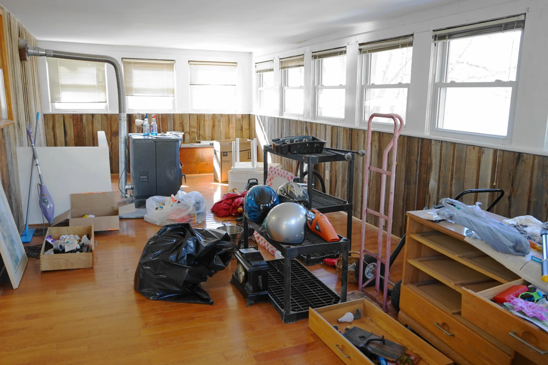 2230 Overlook RD NE - Photo 32