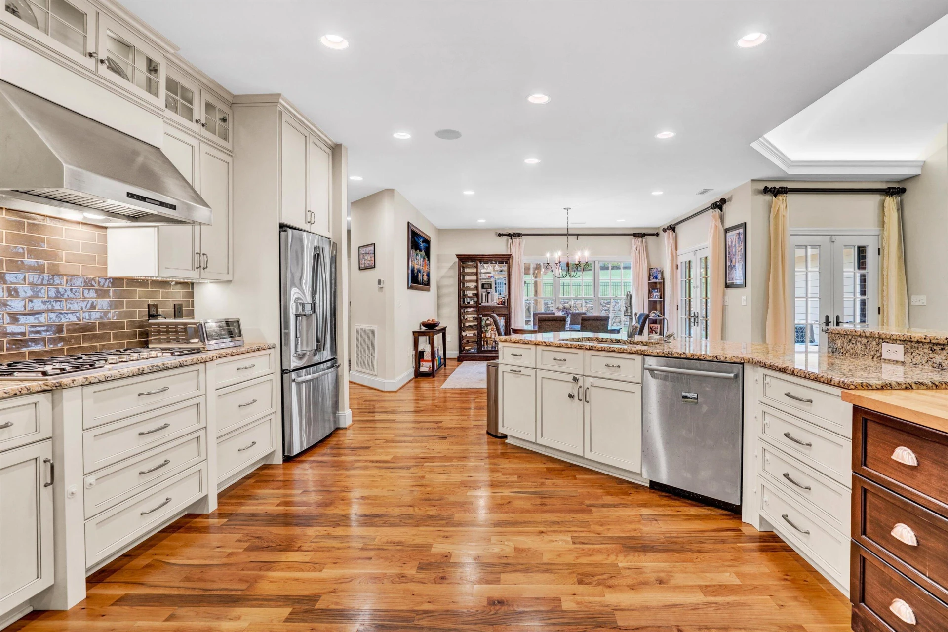 3707 Wellington DR SE - Photo 23