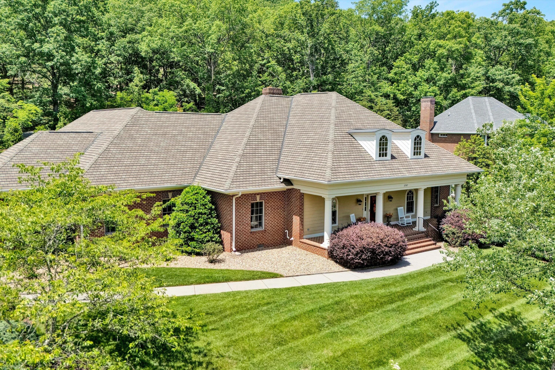 3707 Wellington DR SE - Photo 5