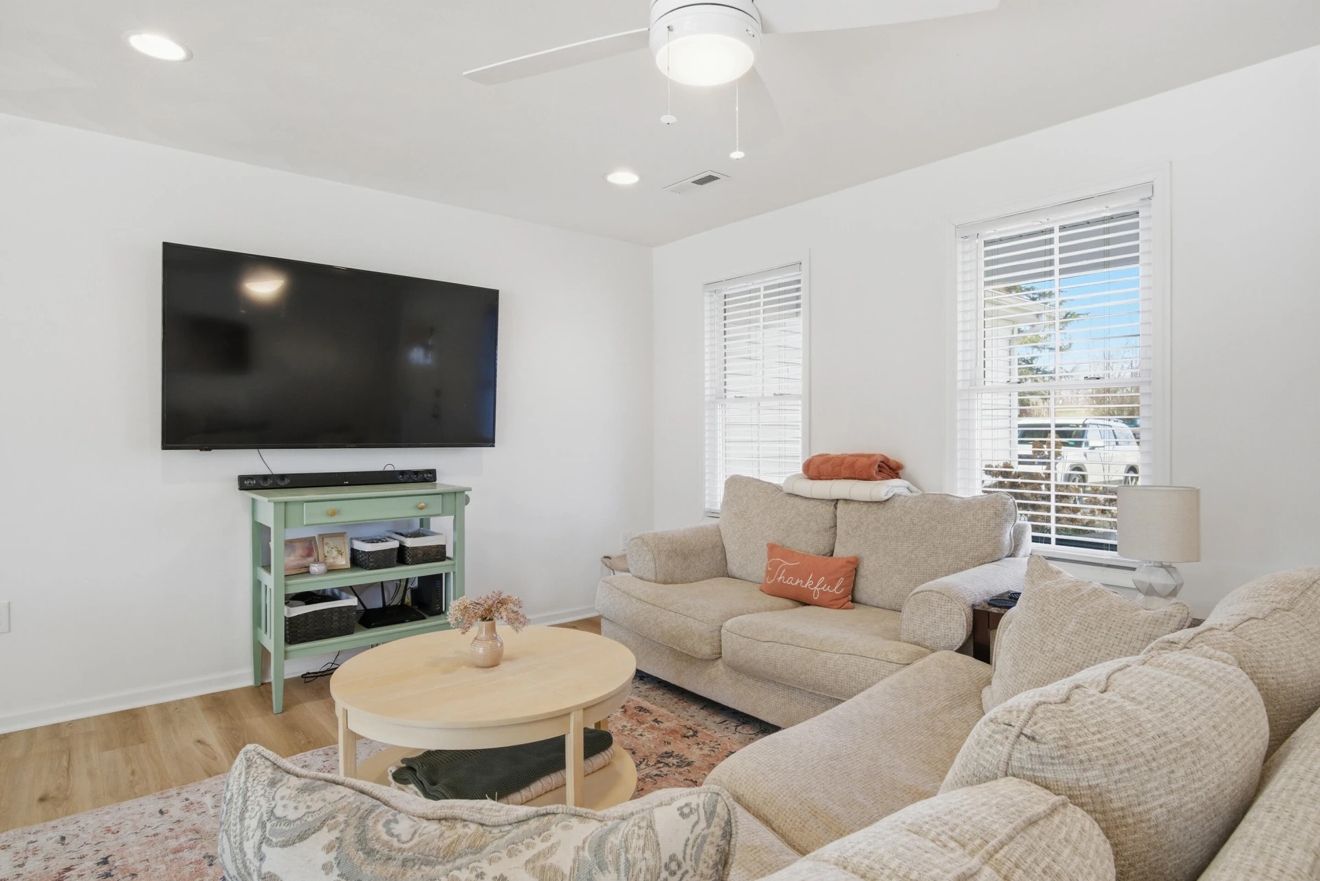 165 Ash DR - Photo 2