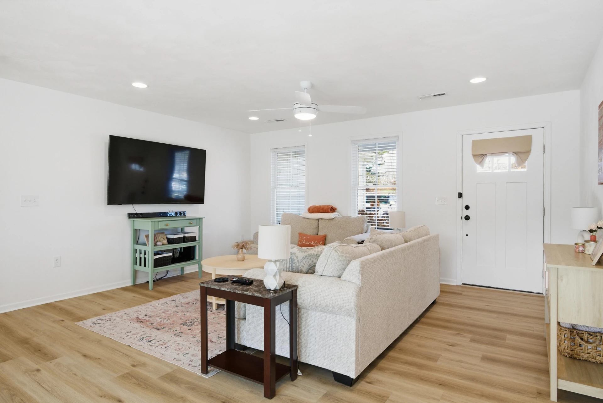 165 Ash DR - Photo 3