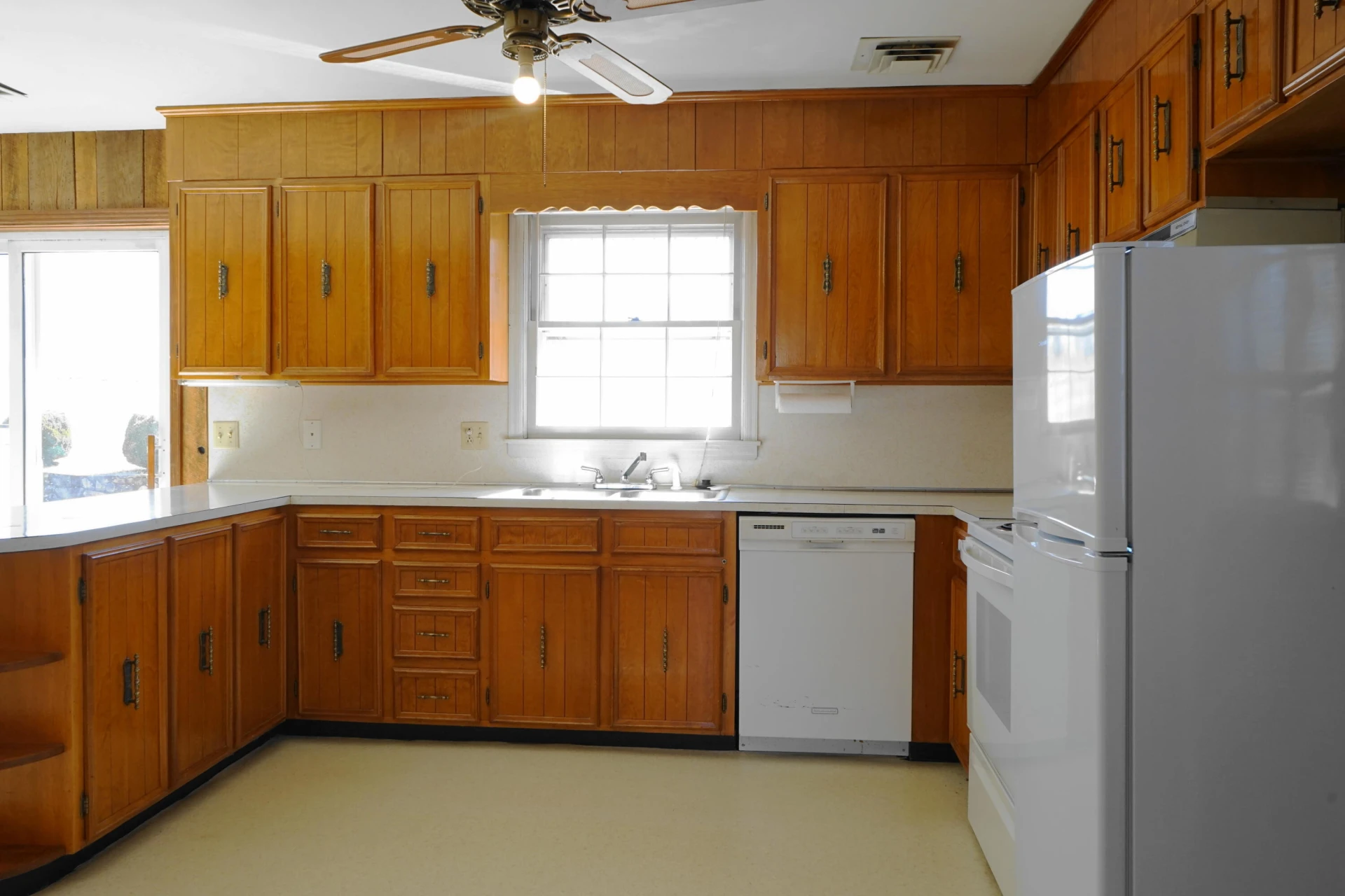 2231 Hardy RD - Photo 15