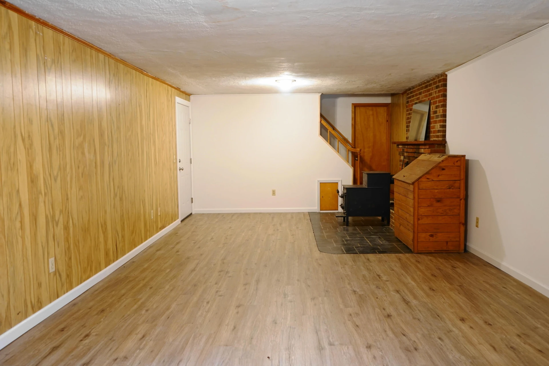 2231 Hardy RD - Photo 31