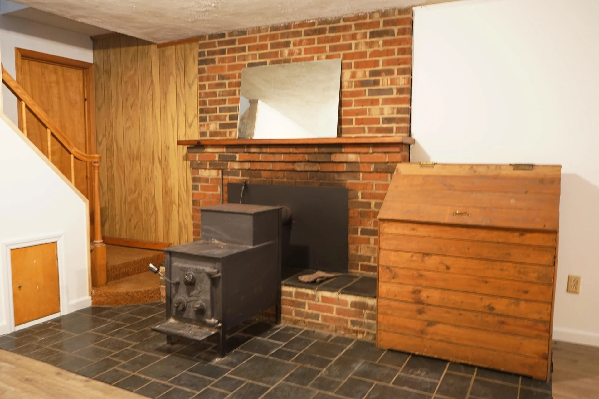 2231 Hardy RD - Photo 32