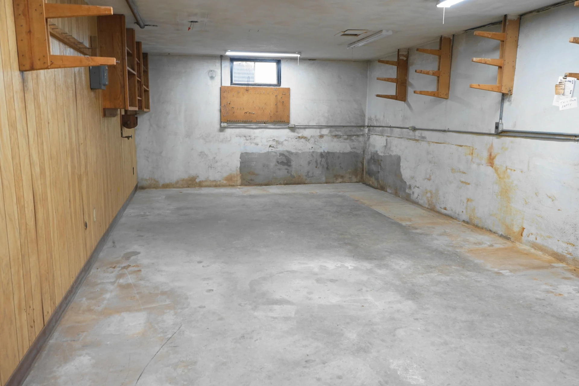 2231 Hardy RD - Photo 34
