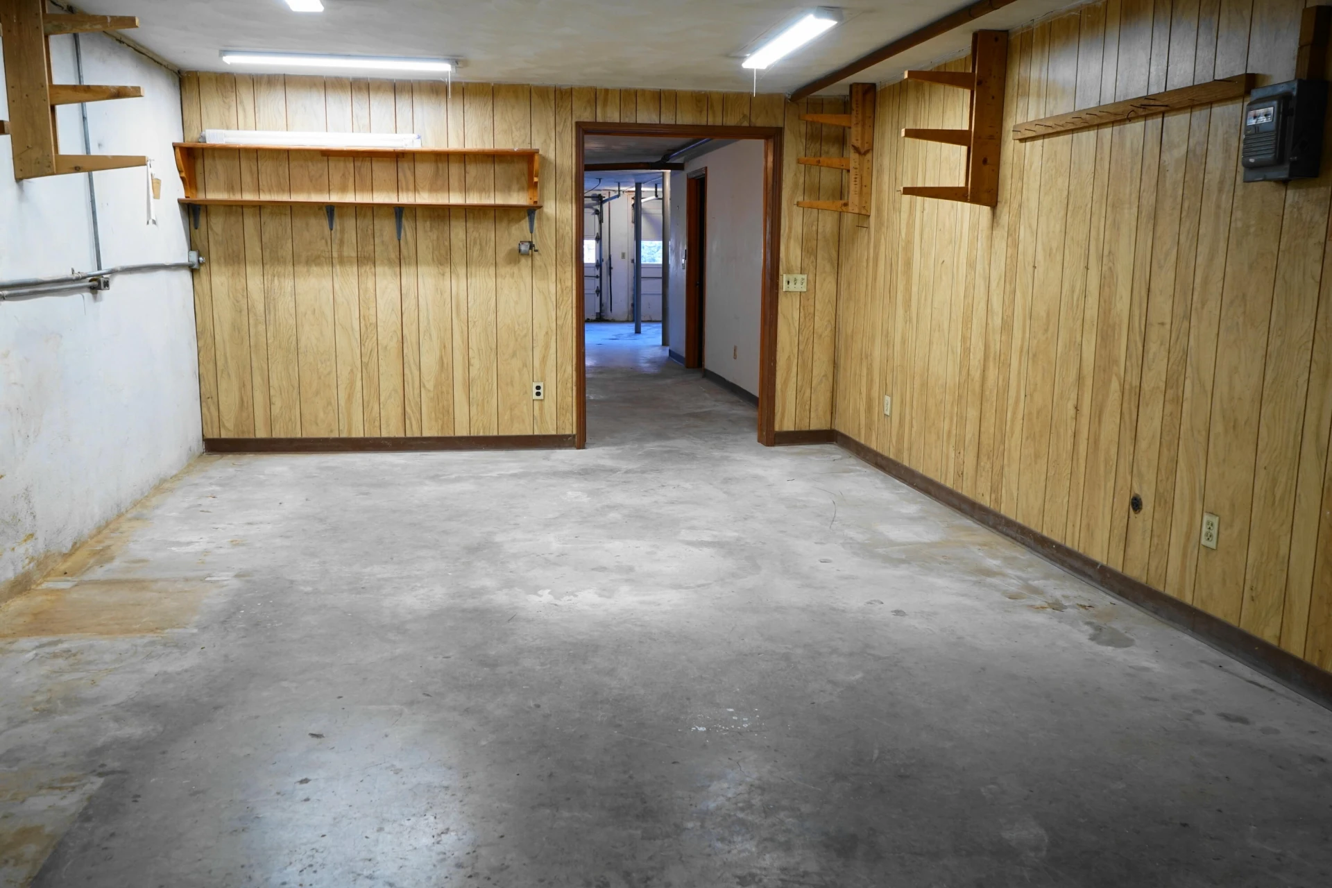 2231 Hardy RD - Photo 35