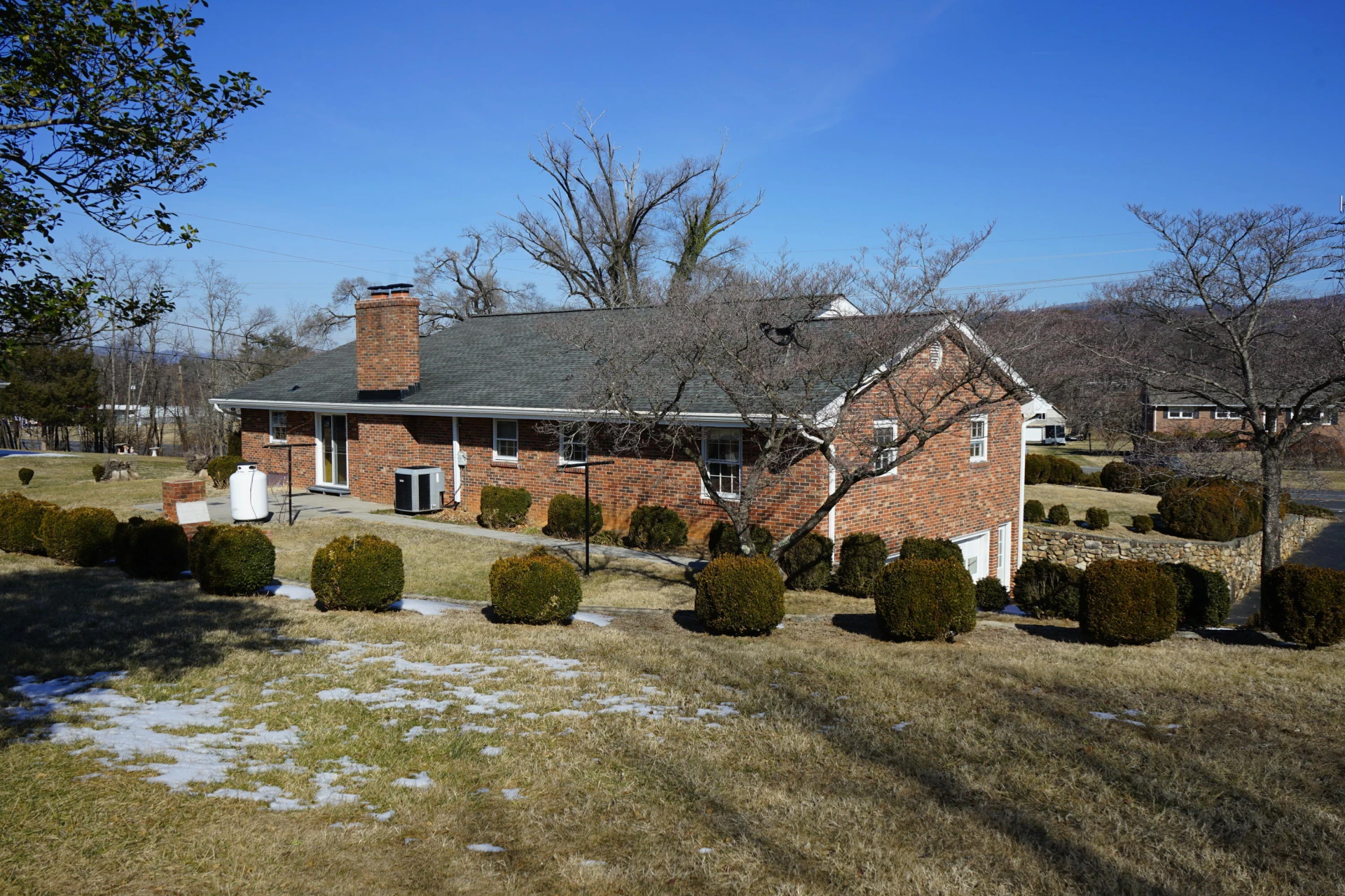 2231 Hardy RD - Photo 4