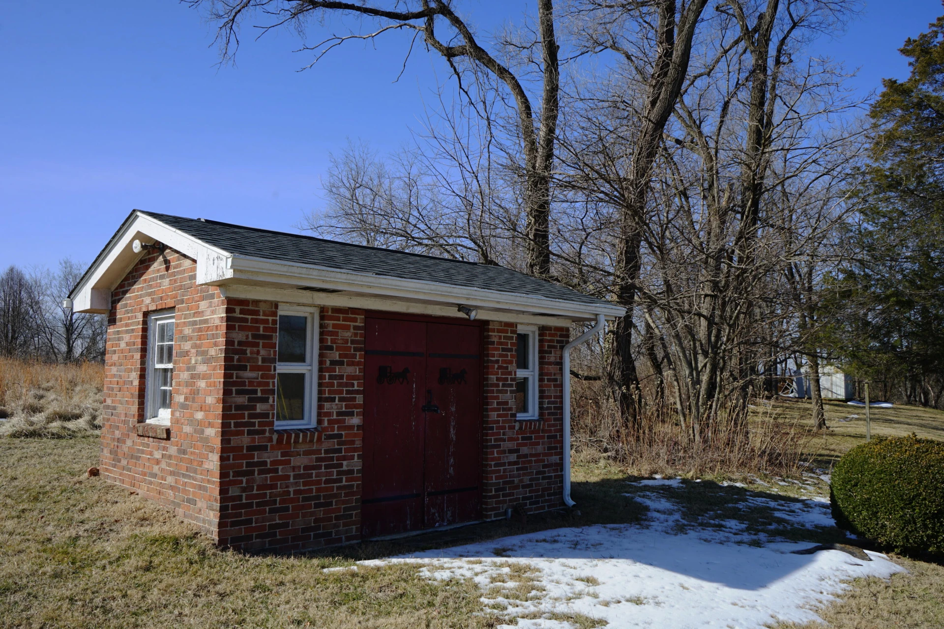 2231 Hardy RD - Photo 7