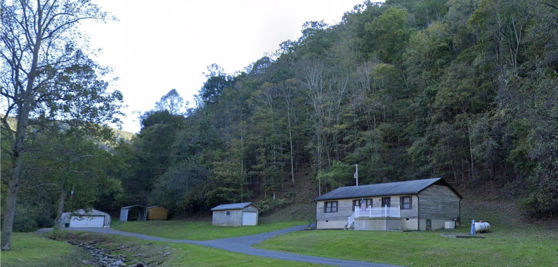 511 White Rock Gap RD