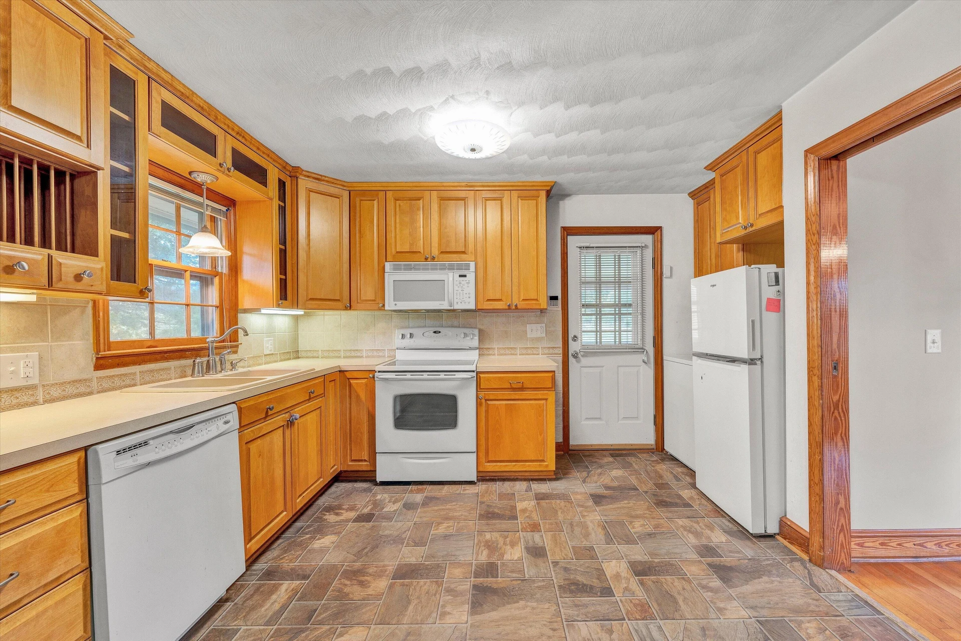 5033 McNeil Mill RD - Photo 13