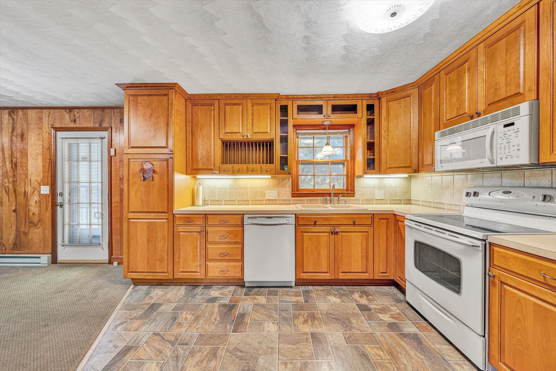 5033 McNeil Mill RD - Photo 5
