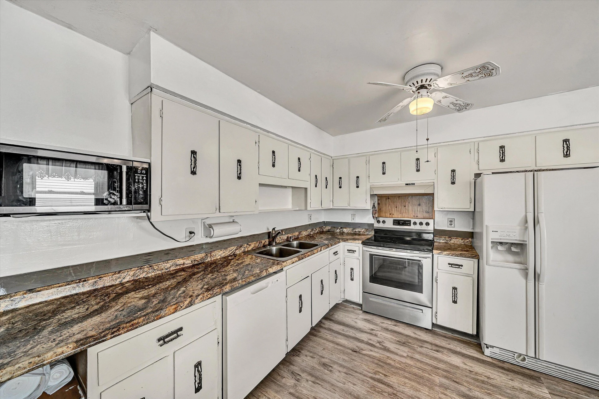 8534 Brubaker DR - Photo 8