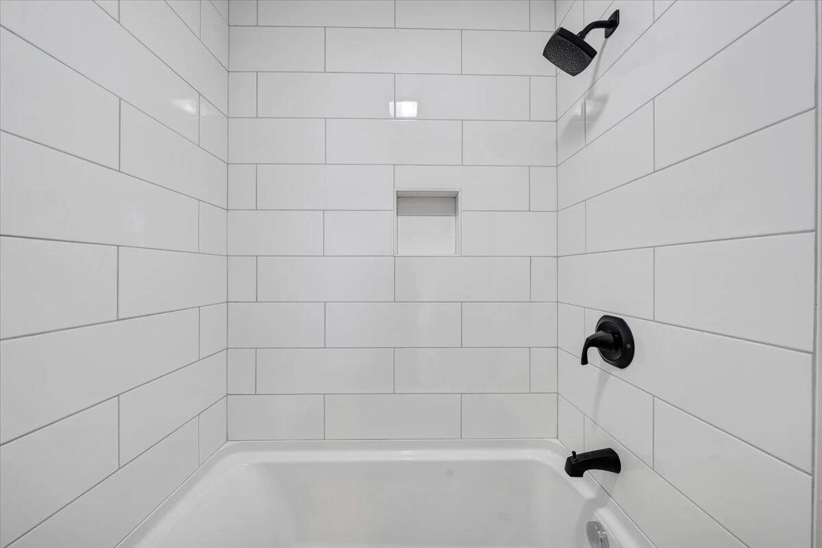 411 W Cleveland AVE - Photo 20