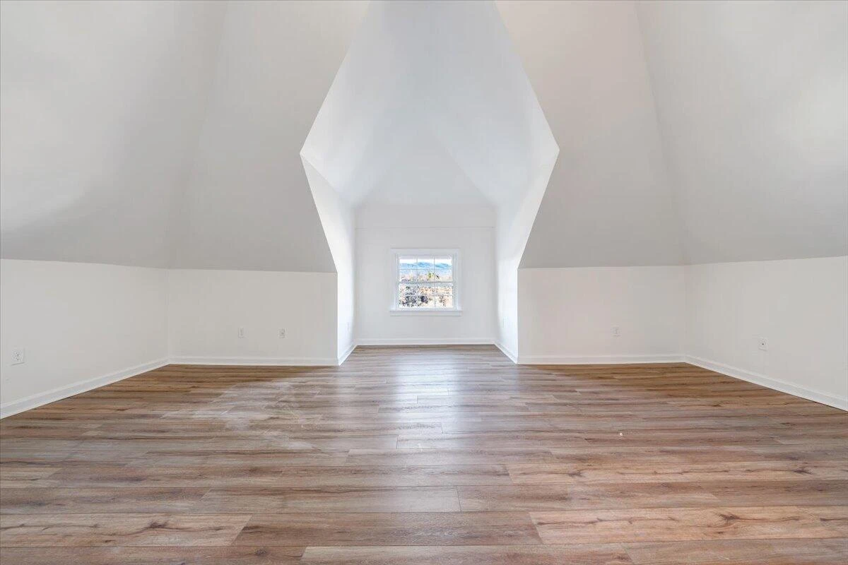 411 W Cleveland AVE - Photo 32