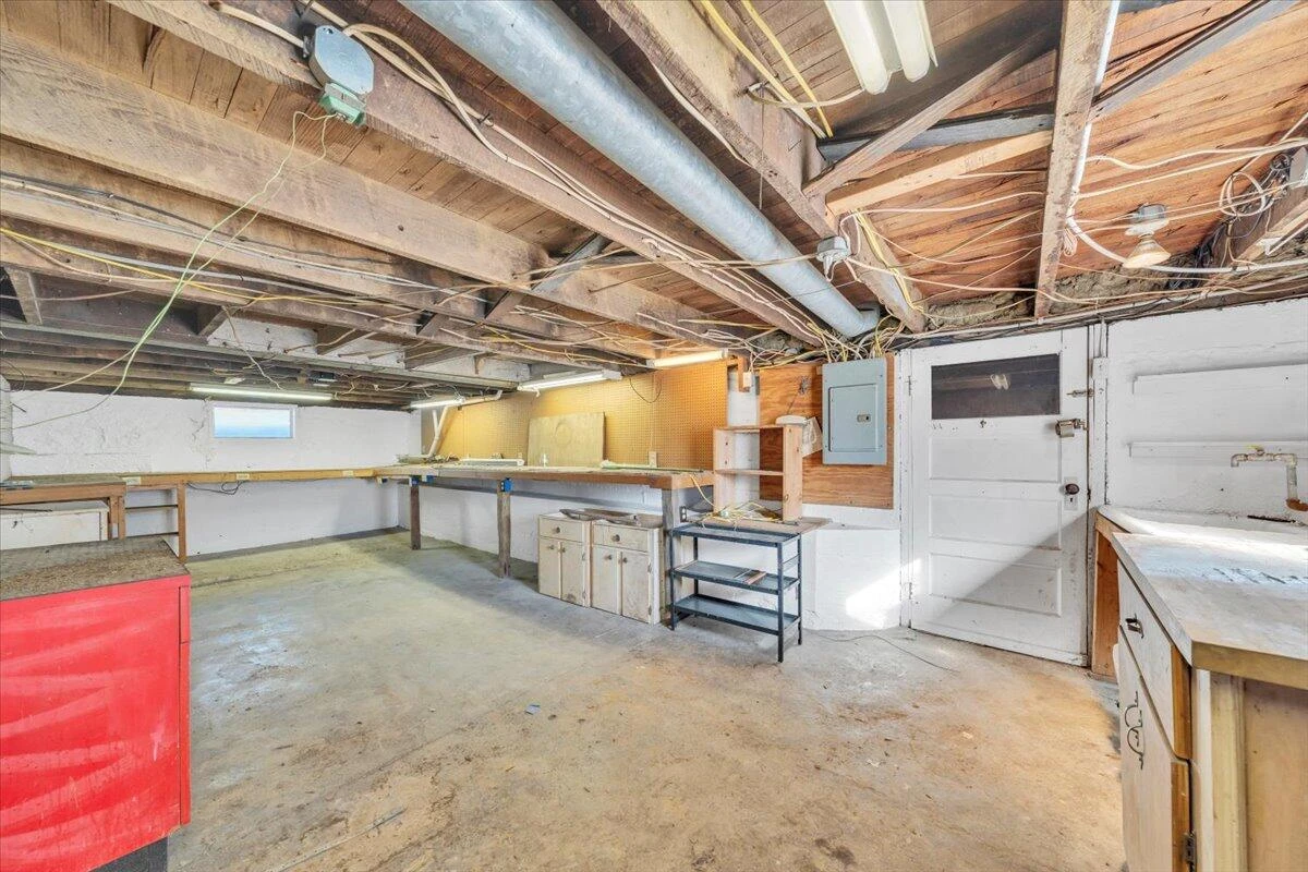 411 W Cleveland AVE - Photo 38