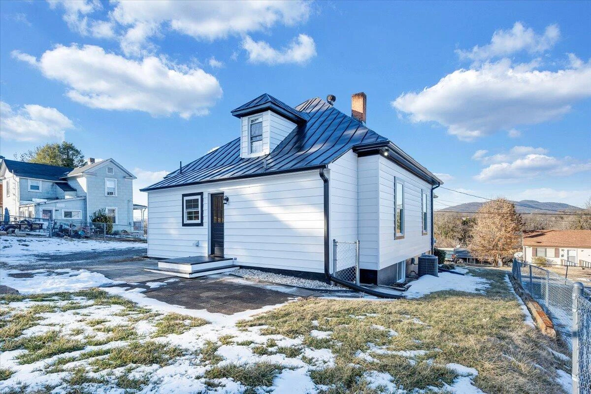 411 W Cleveland AVE - Photo 44
