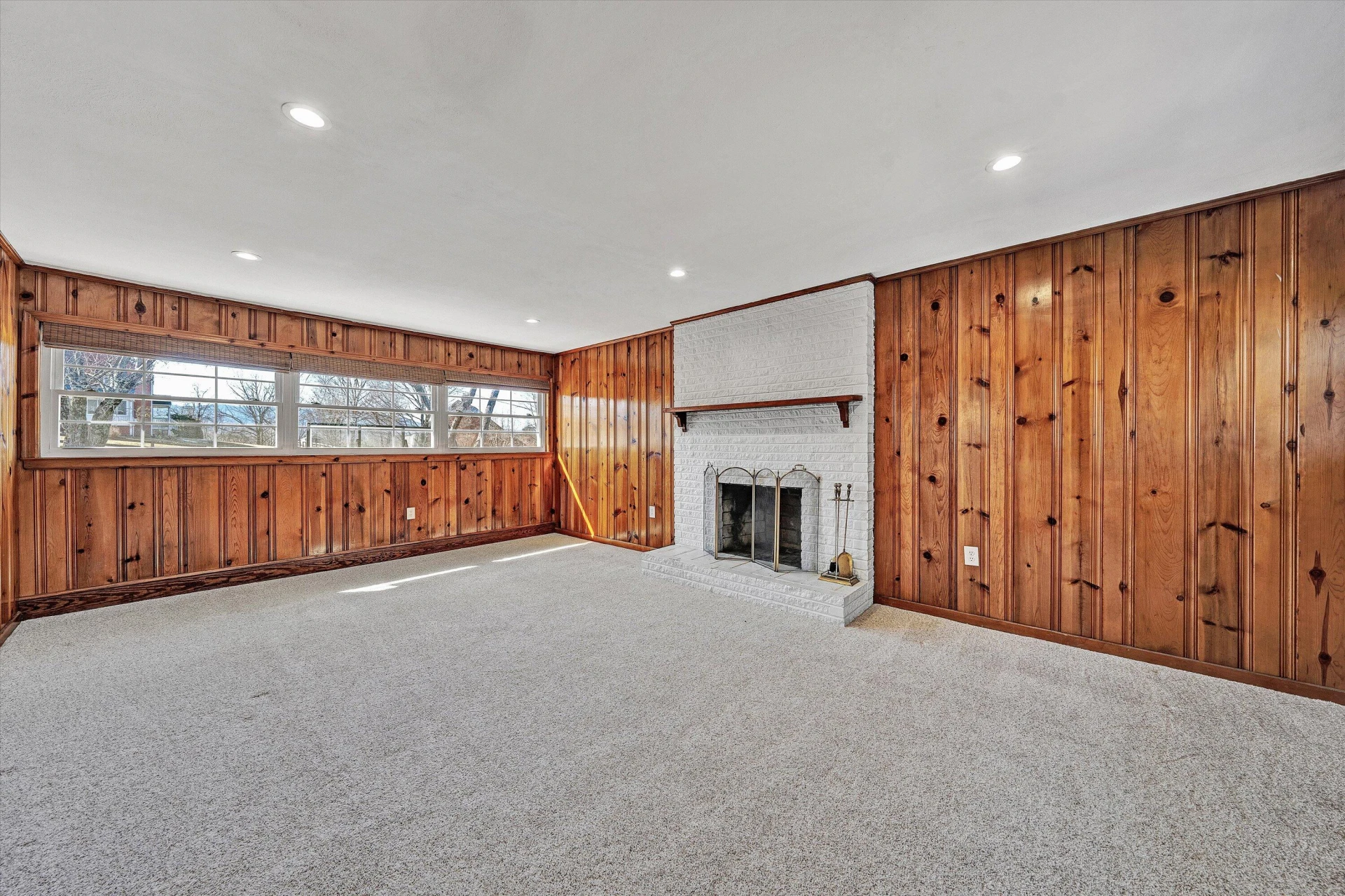 2616 Hollowdale DR - Photo 20