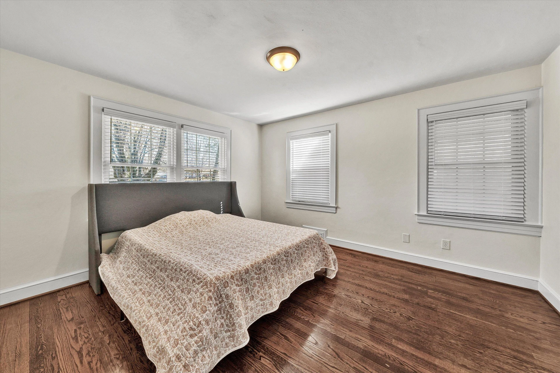 2616 Hollowdale DR - Photo 27