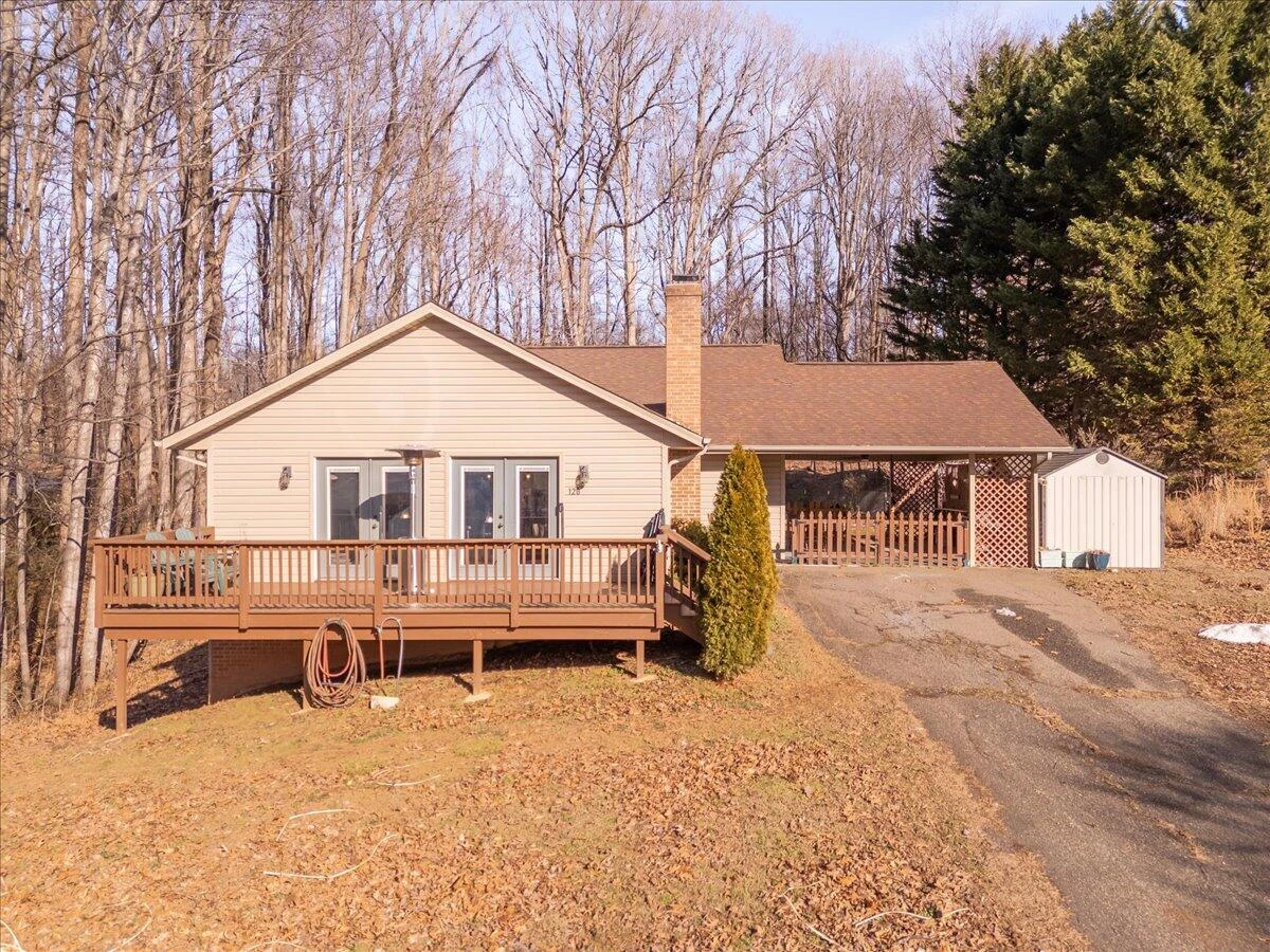 128 Huntington RD - Photo 2