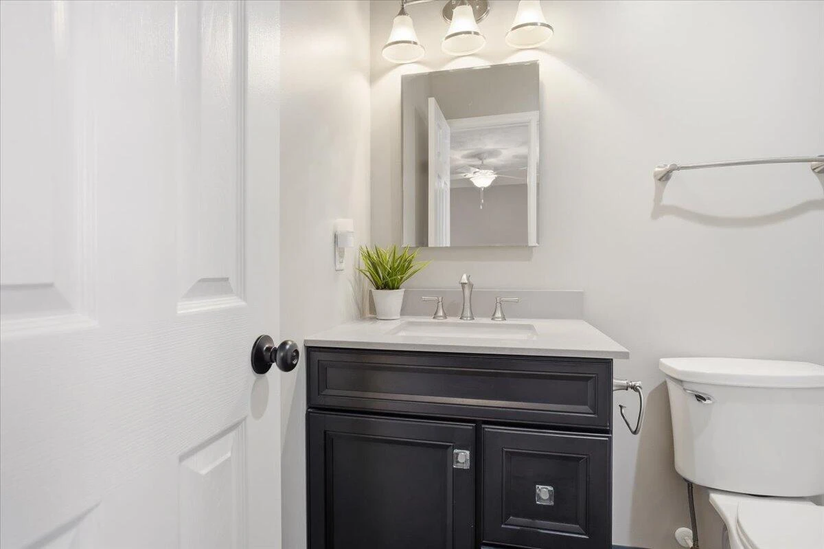 128 Huntington RD - Photo 38