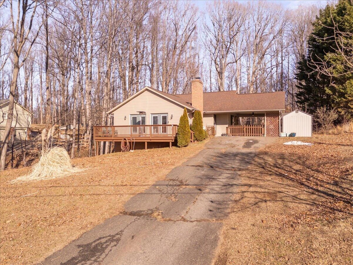 128 Huntington RD - Photo 4