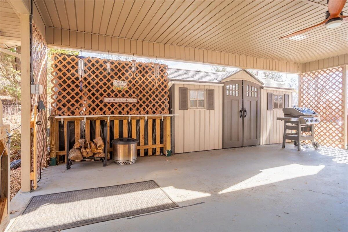 128 Huntington RD - Photo 43