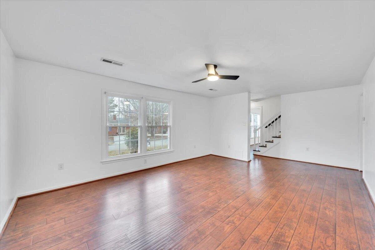 441 Aragona DR - Photo 12