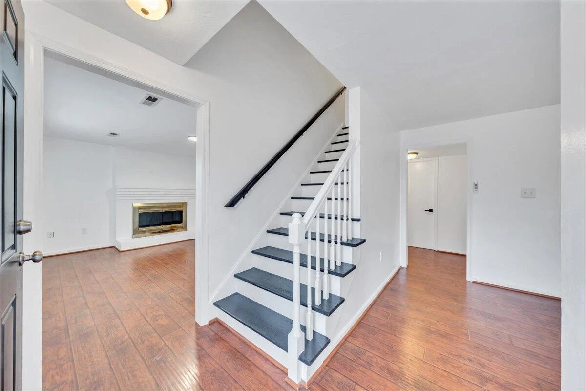 441 Aragona DR - Photo 13