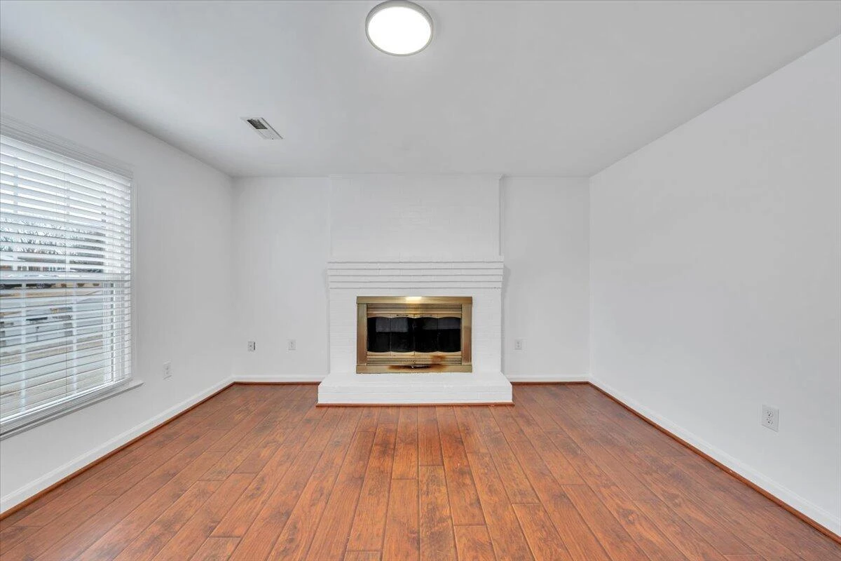 441 Aragona DR - Photo 15