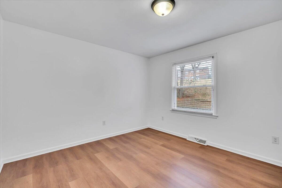 441 Aragona DR - Photo 30