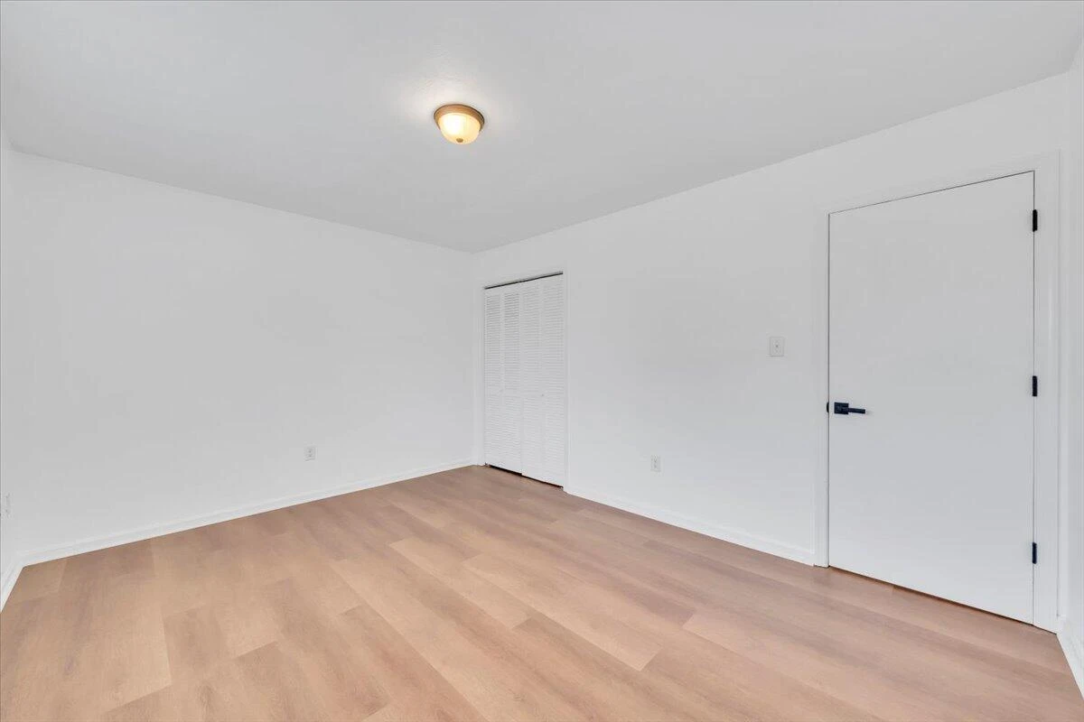 441 Aragona DR - Photo 34