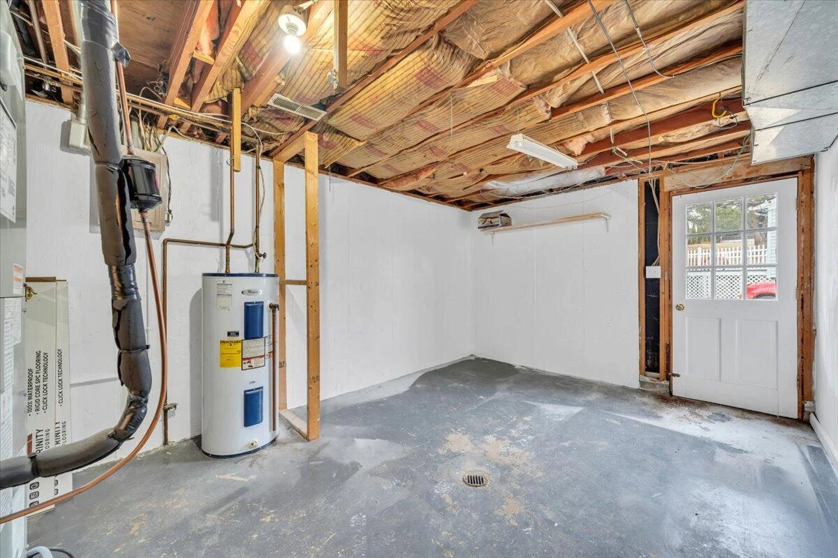 441 Aragona DR - Photo 46