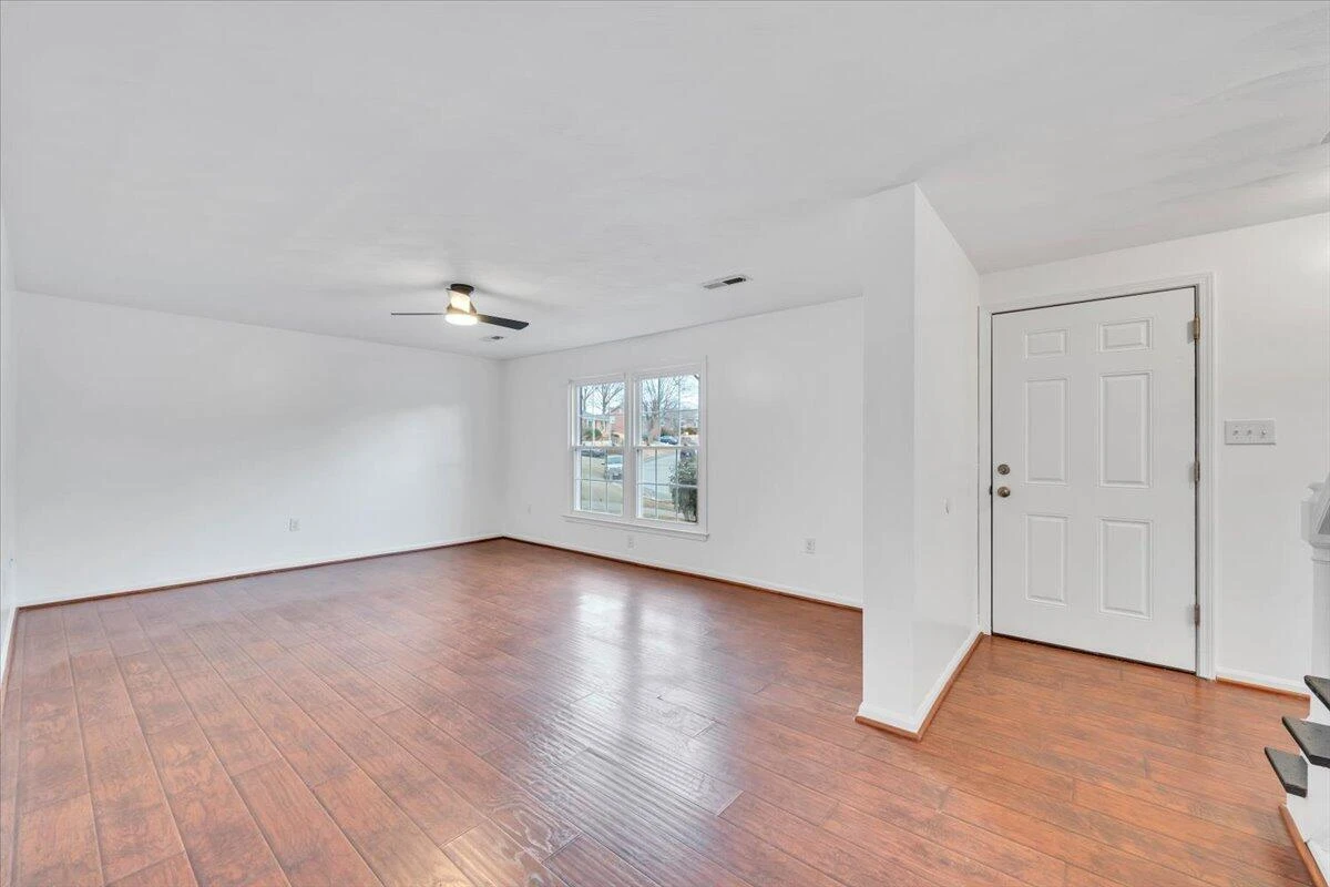 441 Aragona DR - Photo 8