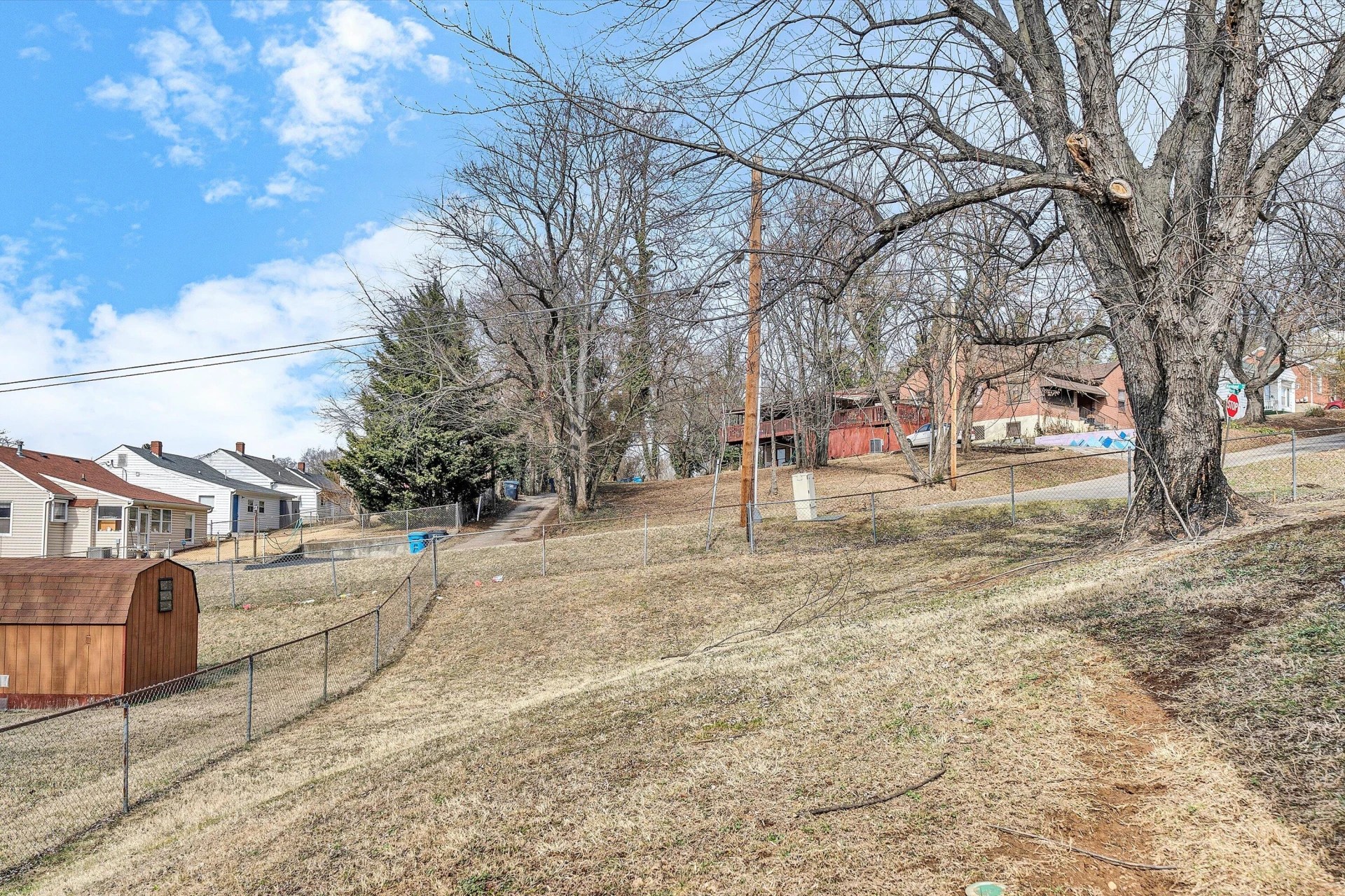 1401 Morehead AVE SE - Photo 23