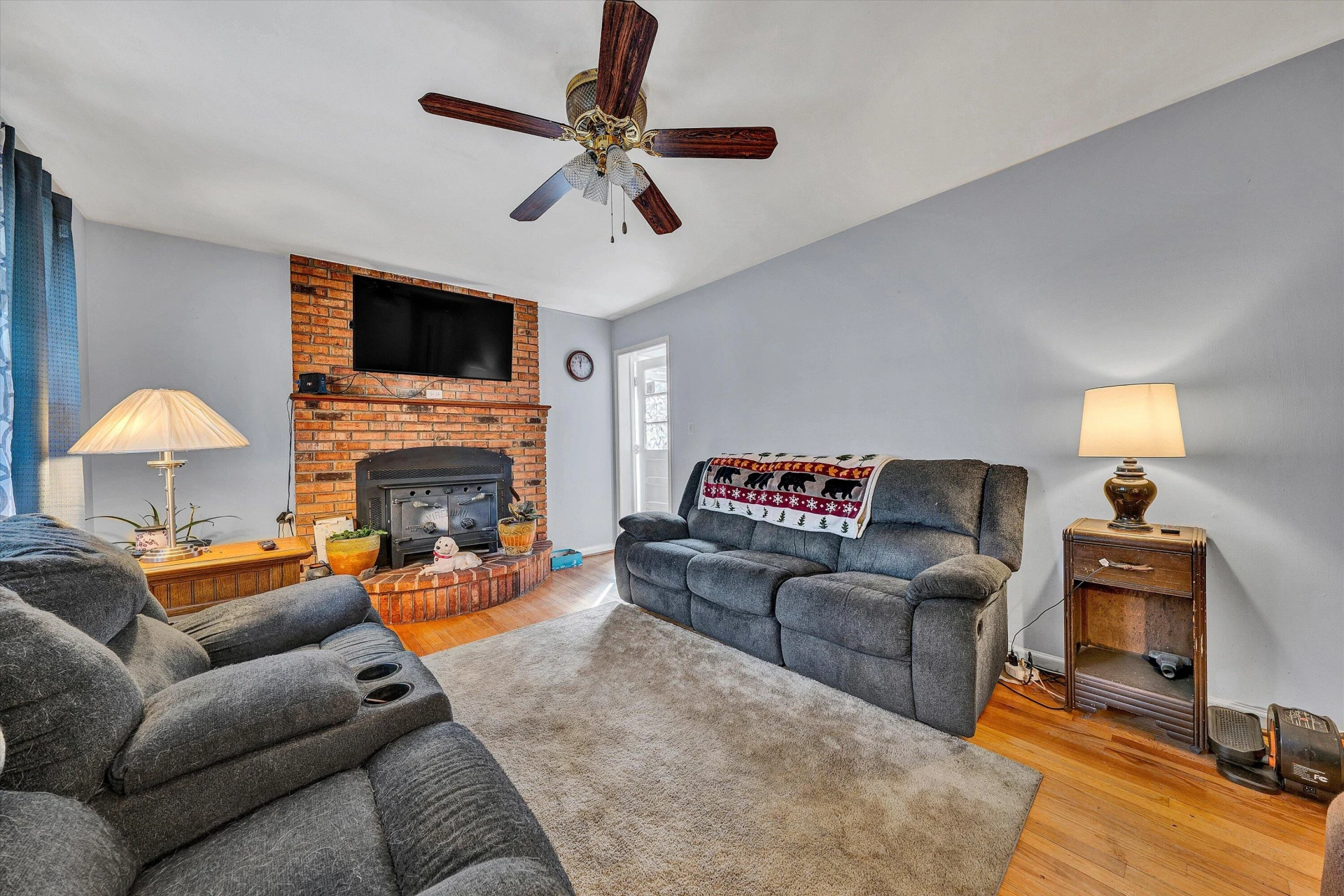 1401 Morehead AVE SE - Photo 5